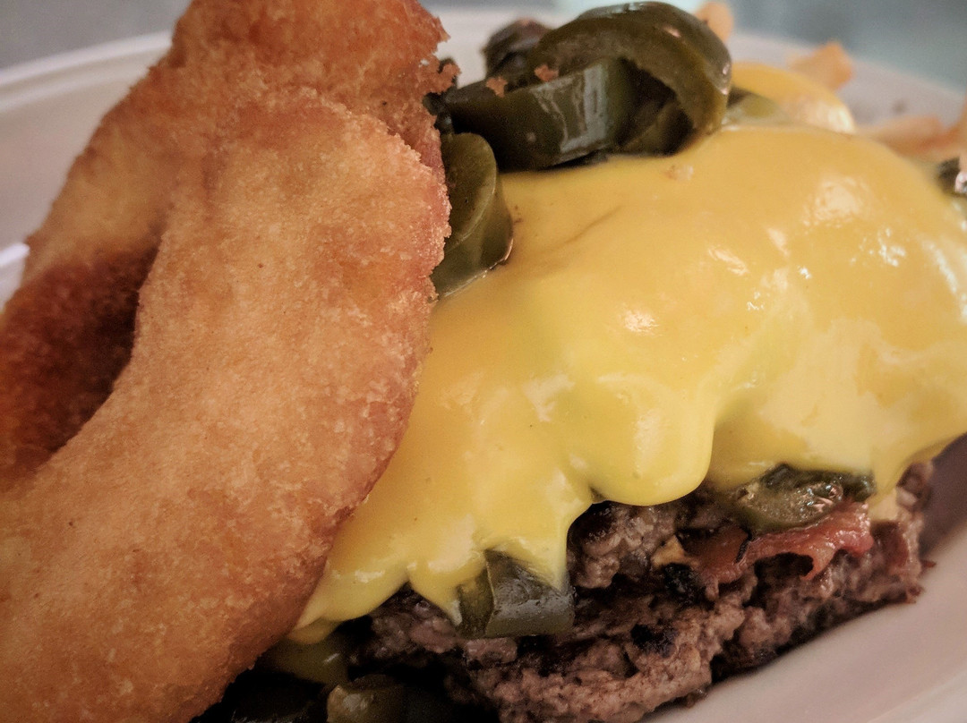 LaGrange餐馆和美食-Fireside Craft Burgers & Brews