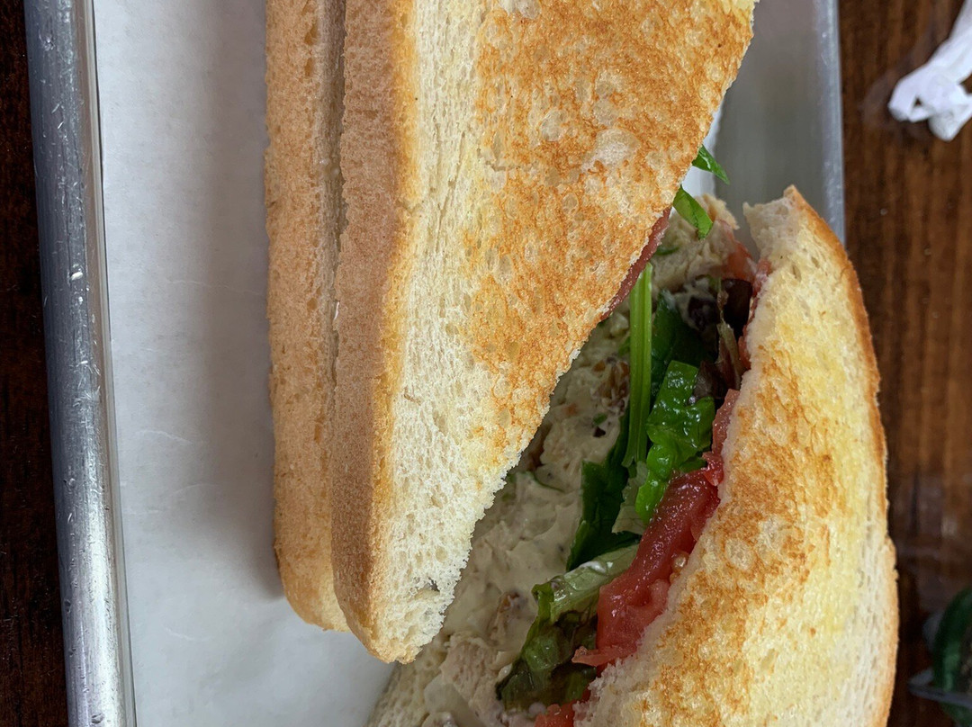 The Farmhouse Market & Cafe