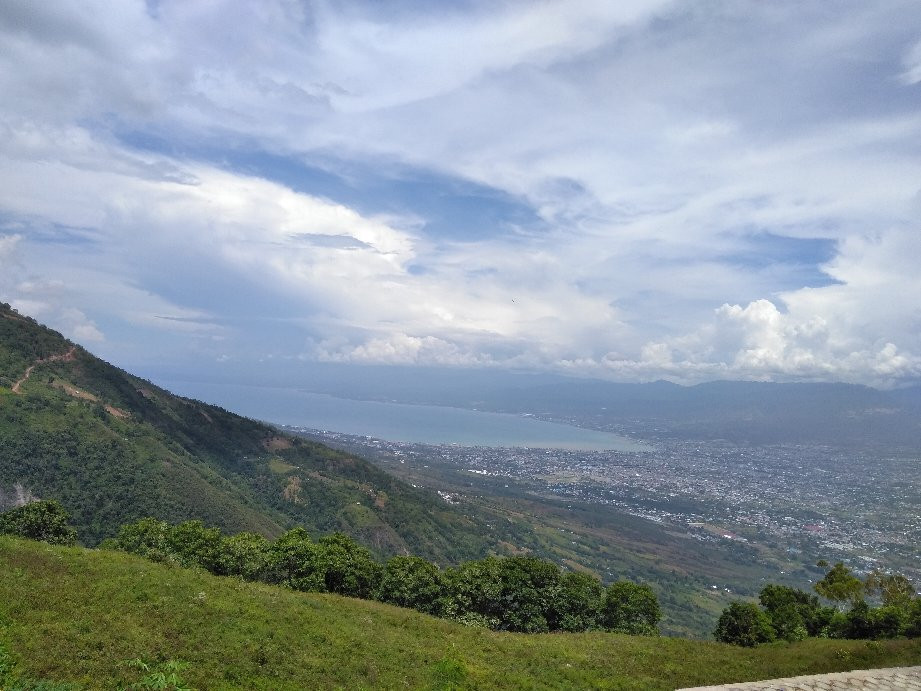 Paragliding in Matantimali景点图片