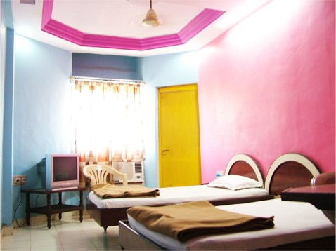 Hotel Mira