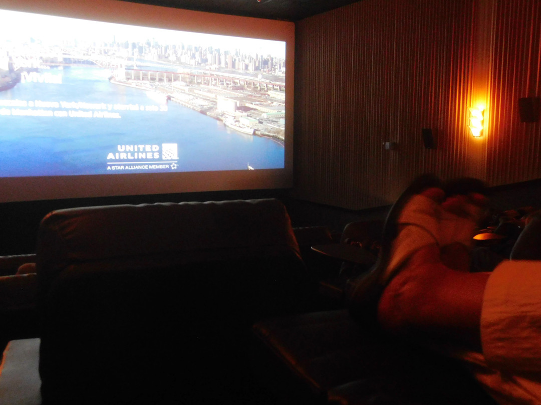 Cine Hoyts-Martinez必去景点