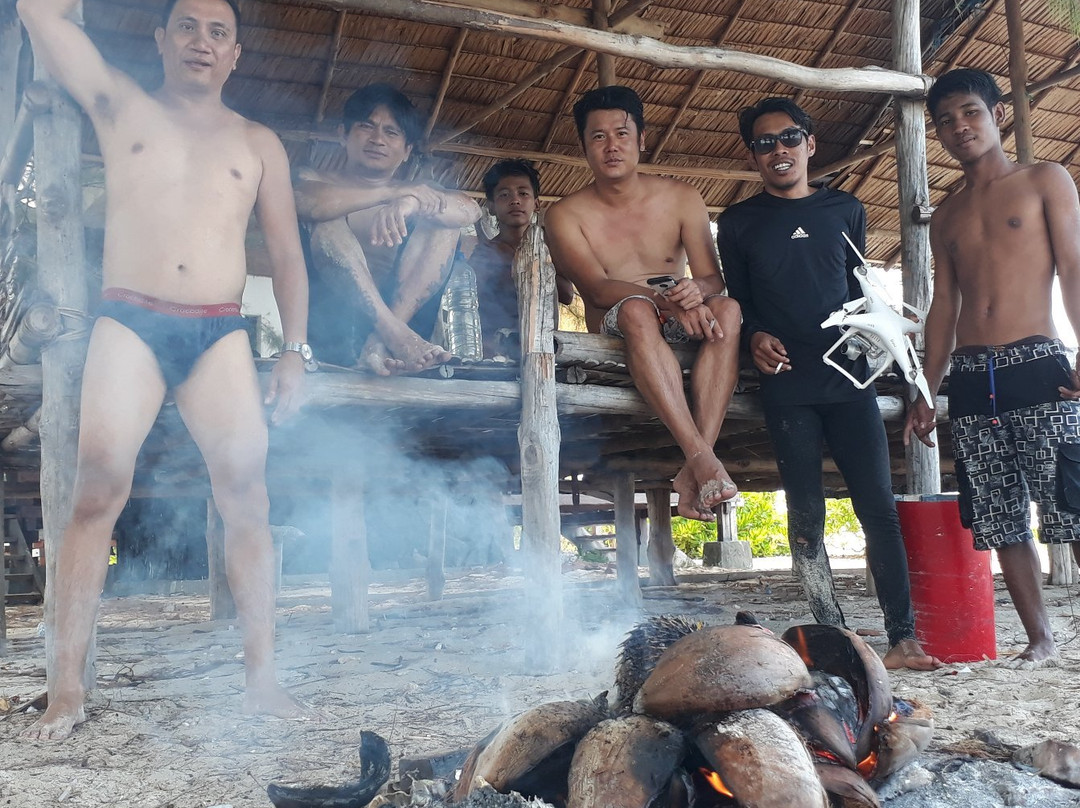 Tinalapu Island景点图片