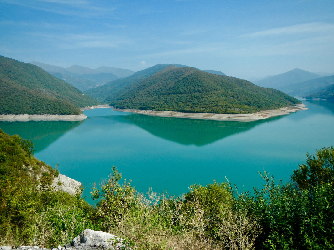 Jinvali Water Reservoir景点图片