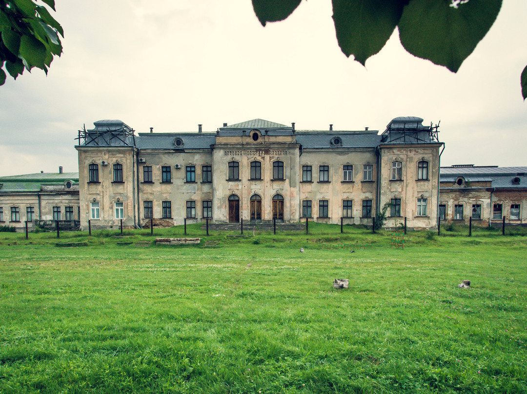 Palace Plotskikh-Chervonohrad必去景点