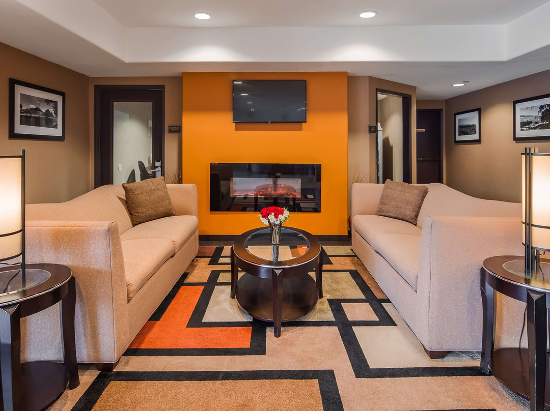 贝斯特韦斯特葡萄酒之乡套房酒店主图