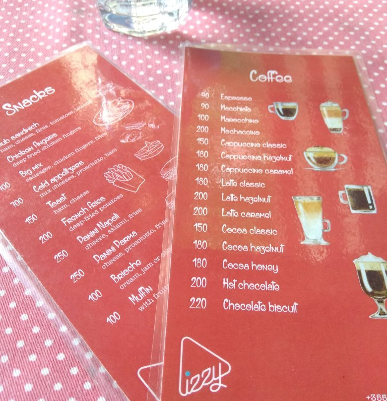 Izzy living Tirana-地拉那必去景点