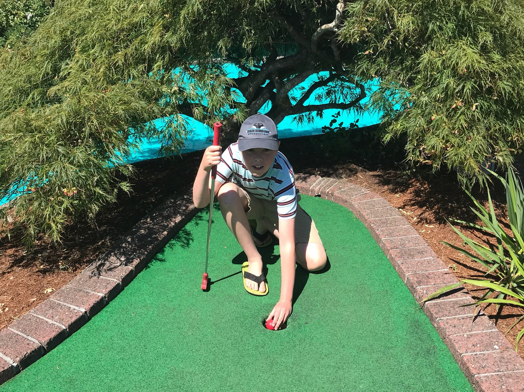 Miracle Beach Mini Golf-黑溪必去景点
