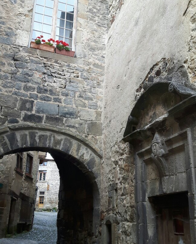 Quartier medieval de Billom景点图片