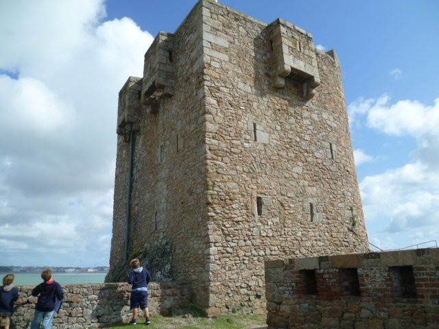 St Aubin's Fort-St. Aubin必去景点
