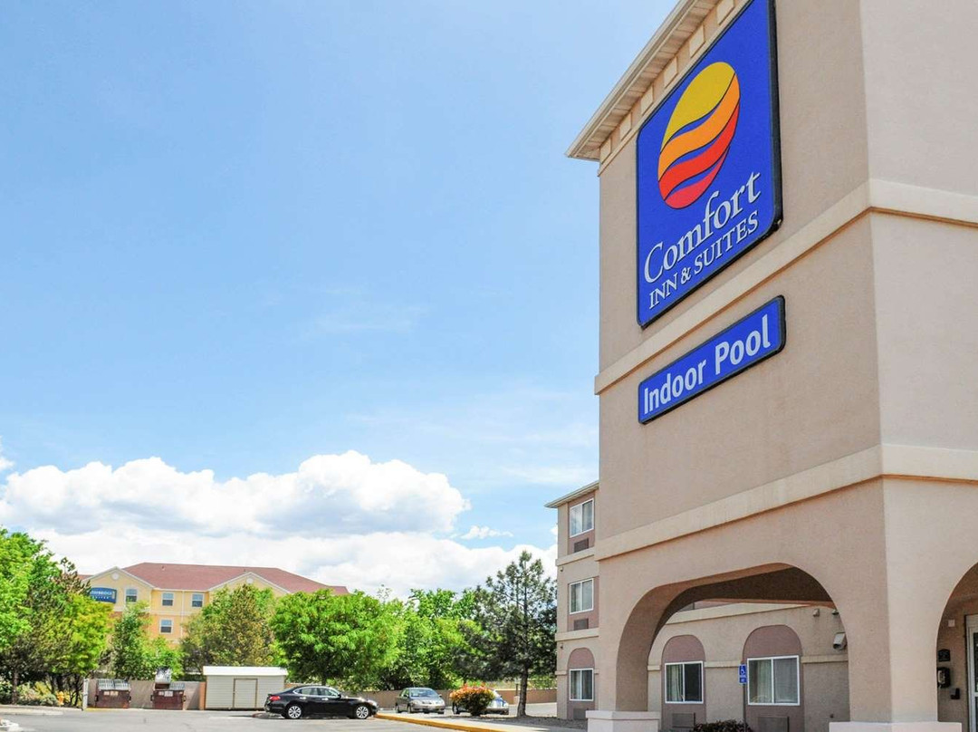 Comfort Inn & Suites Alameda at Albuquerque Balloon Fiesta Park主图