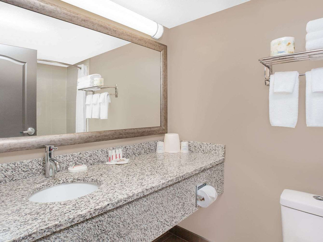 Super 8 by Wyndham Athabasca AB主图