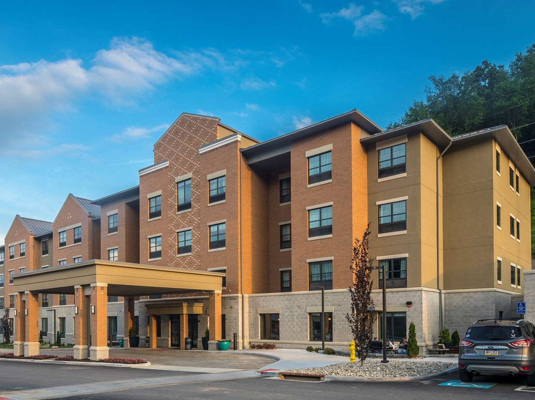 Best Western Plus Franciscan Square Inn And Suites Steubenville主图