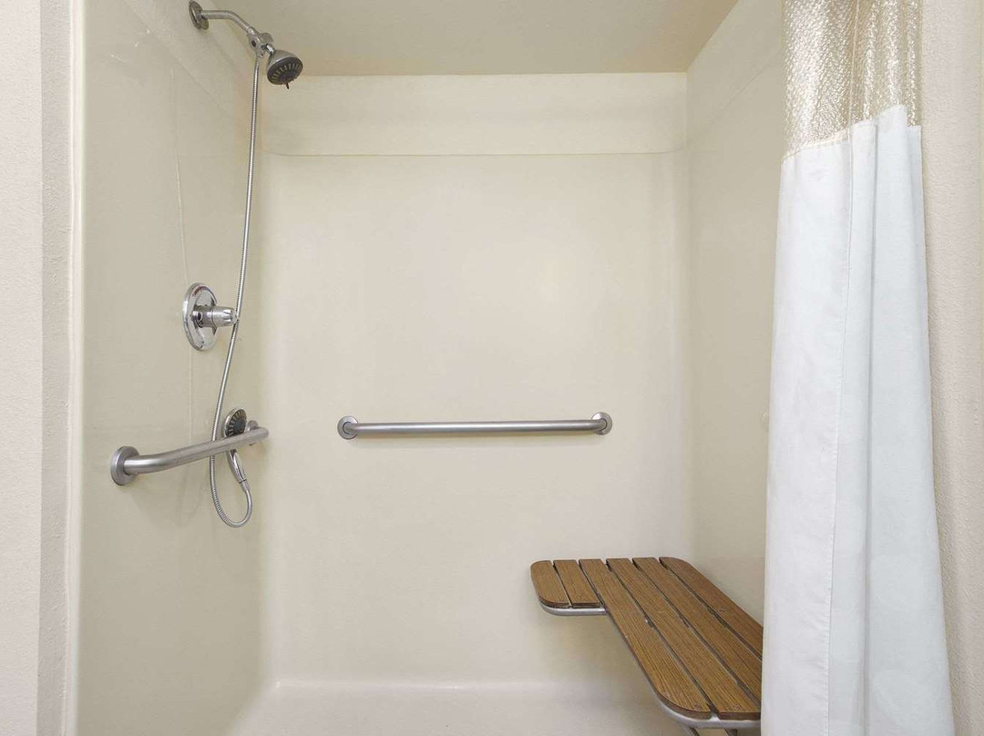 Days Inn by Wyndham Lexington主图