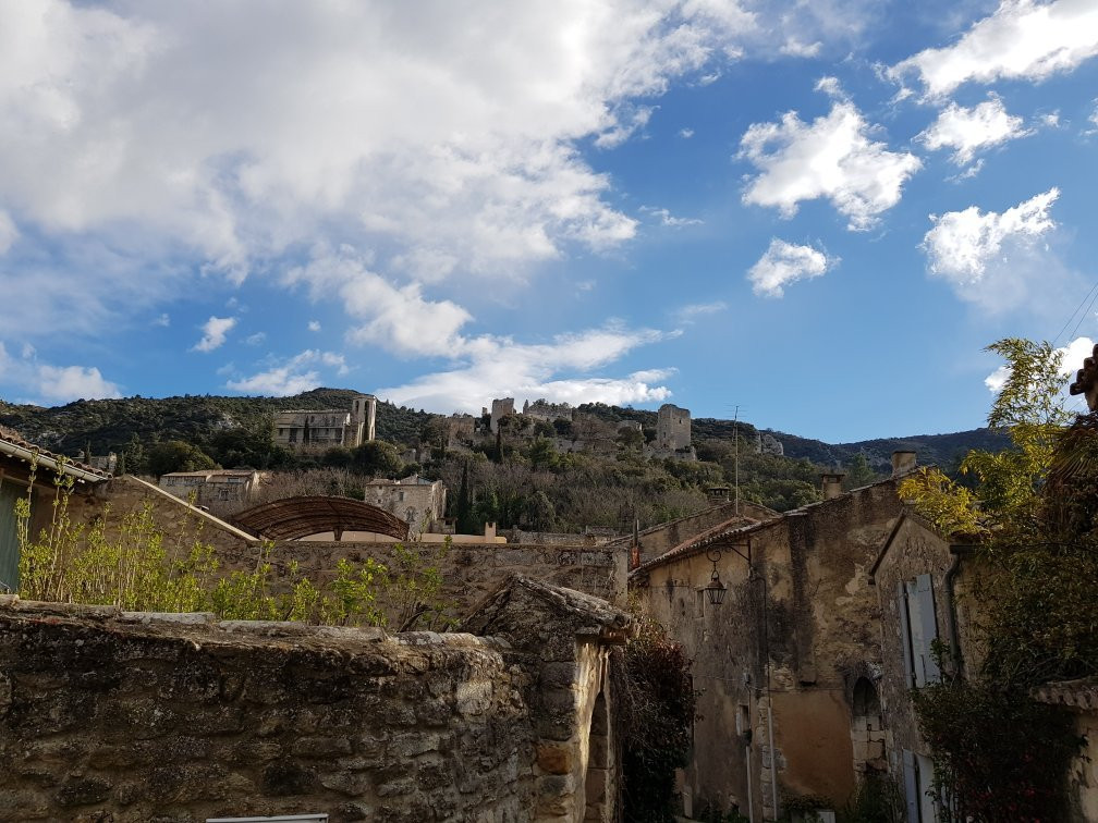 Oppede旅游景点-Forteresse d'Oppede