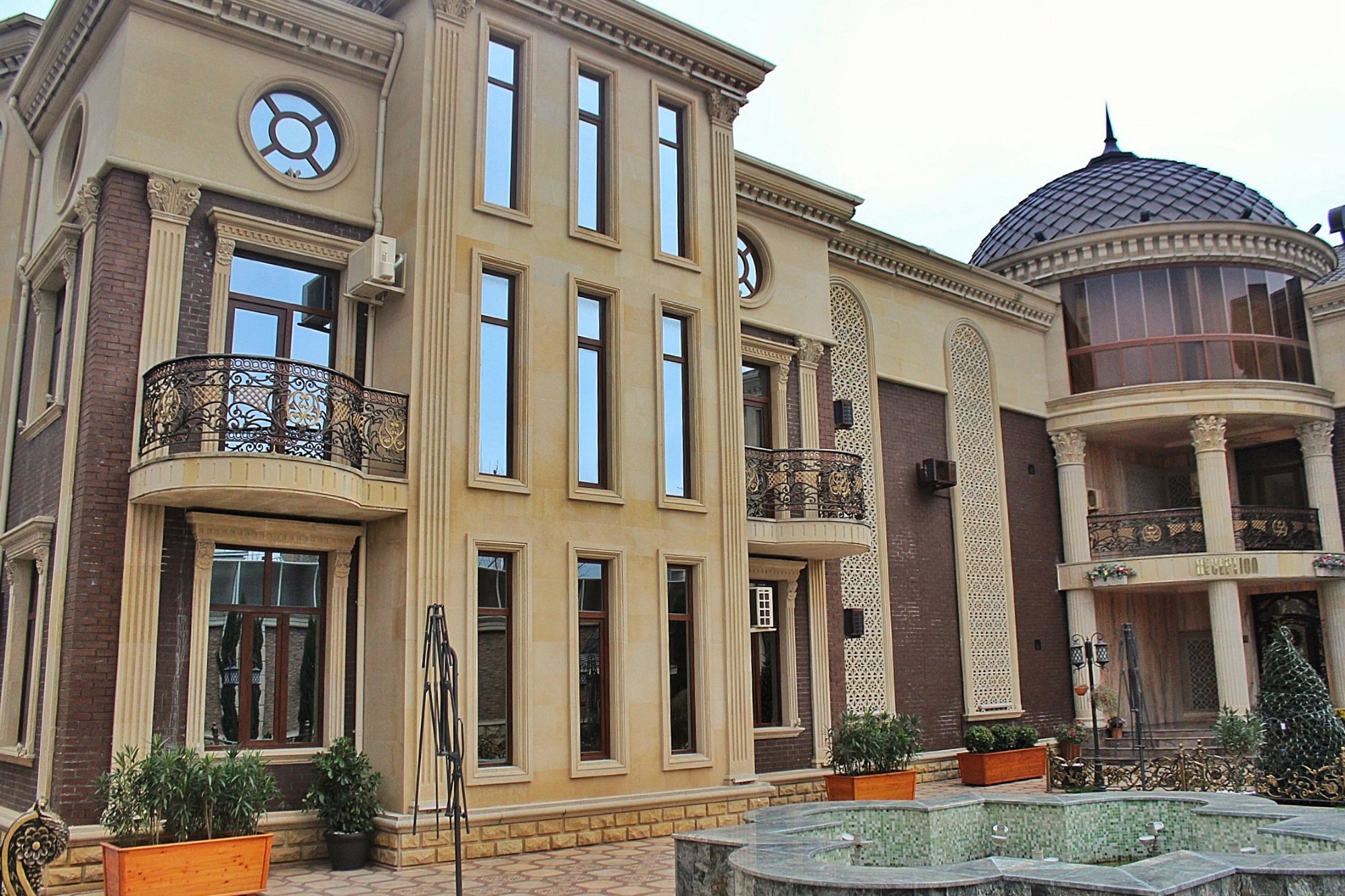 Manor Hotel-官方