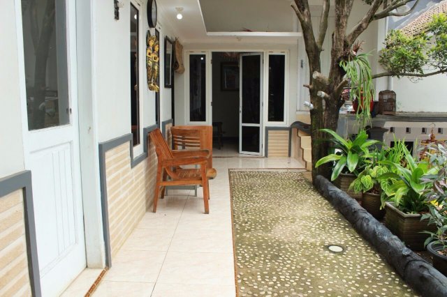 Lusy Guest House-浴室