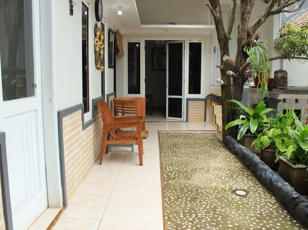 Triwung Lor酒店住宿-Lusy Guest House