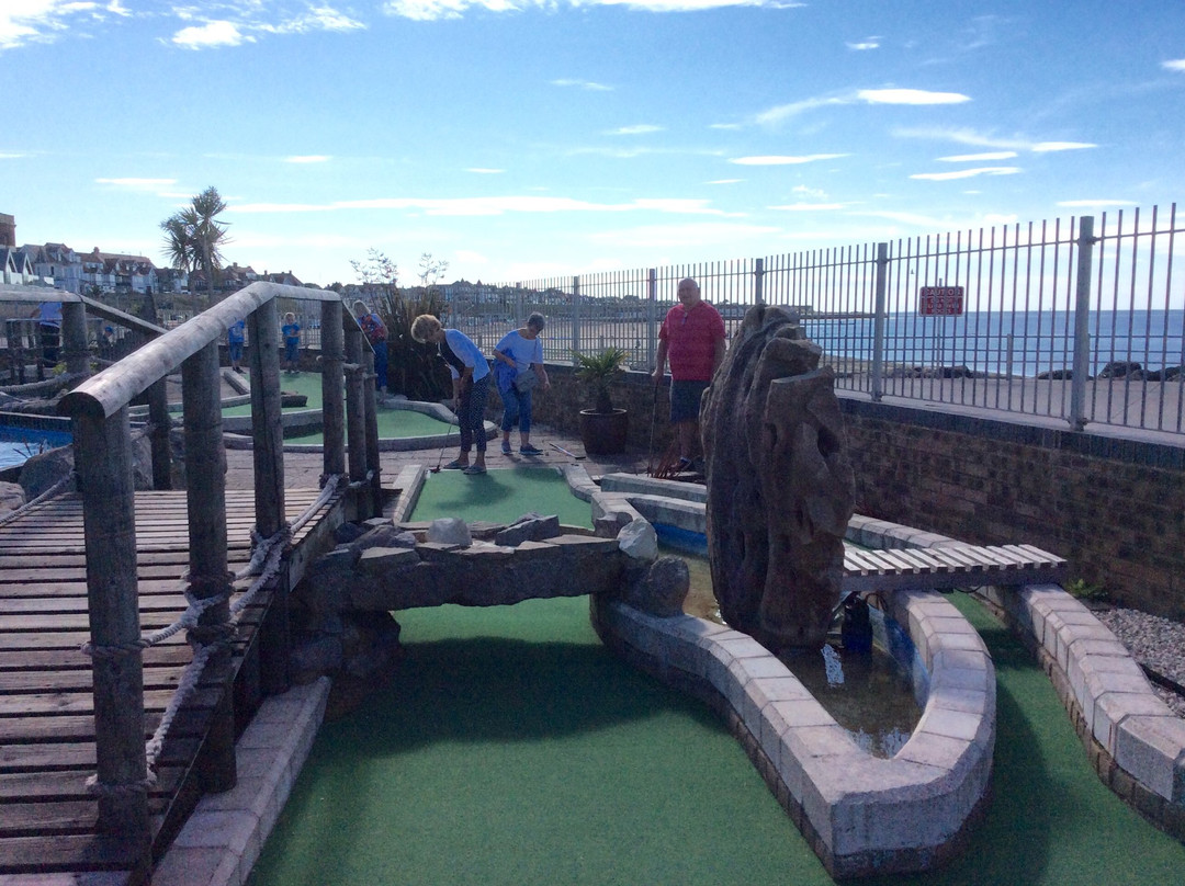 Strokes Adventure Golf景点图片