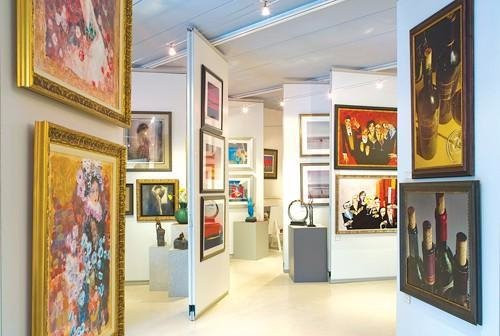 Akrona Galleries景点图片