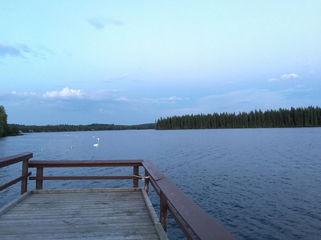 Lac le Jeune景点图片