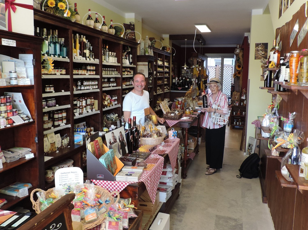 La Dispensa di Romagna-切塞纳蒂科必去景点