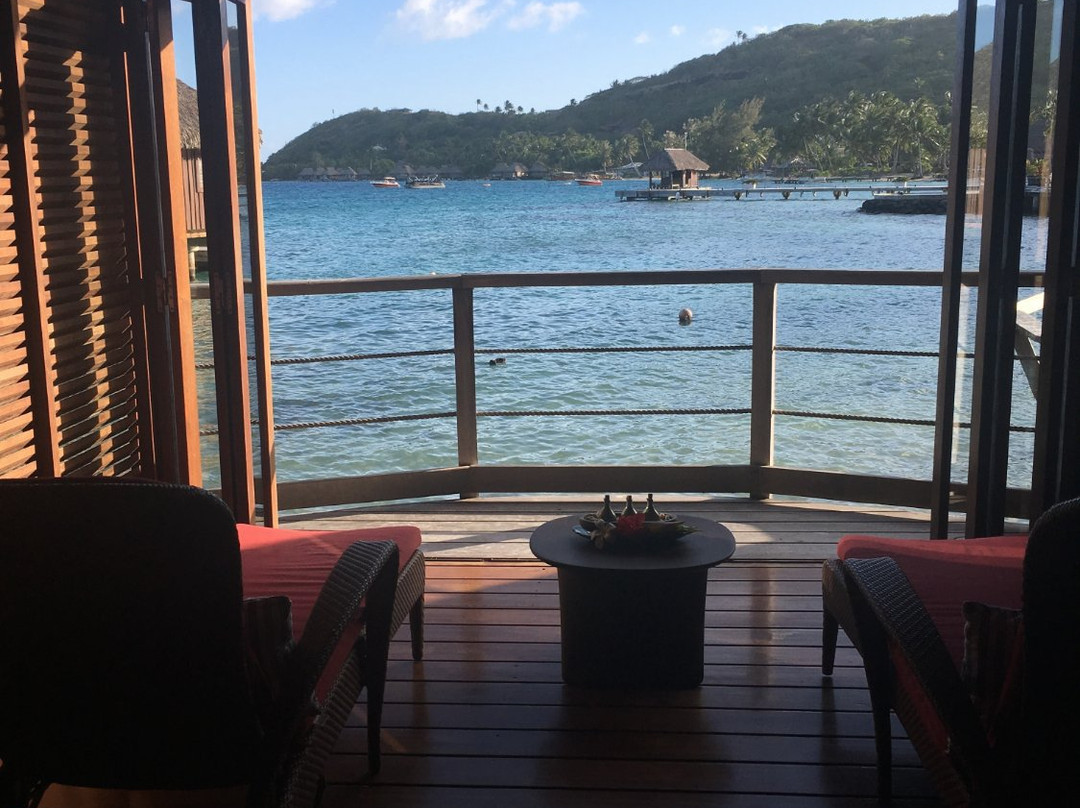 Holistic Spa Treatments-波拉波拉岛必去景点