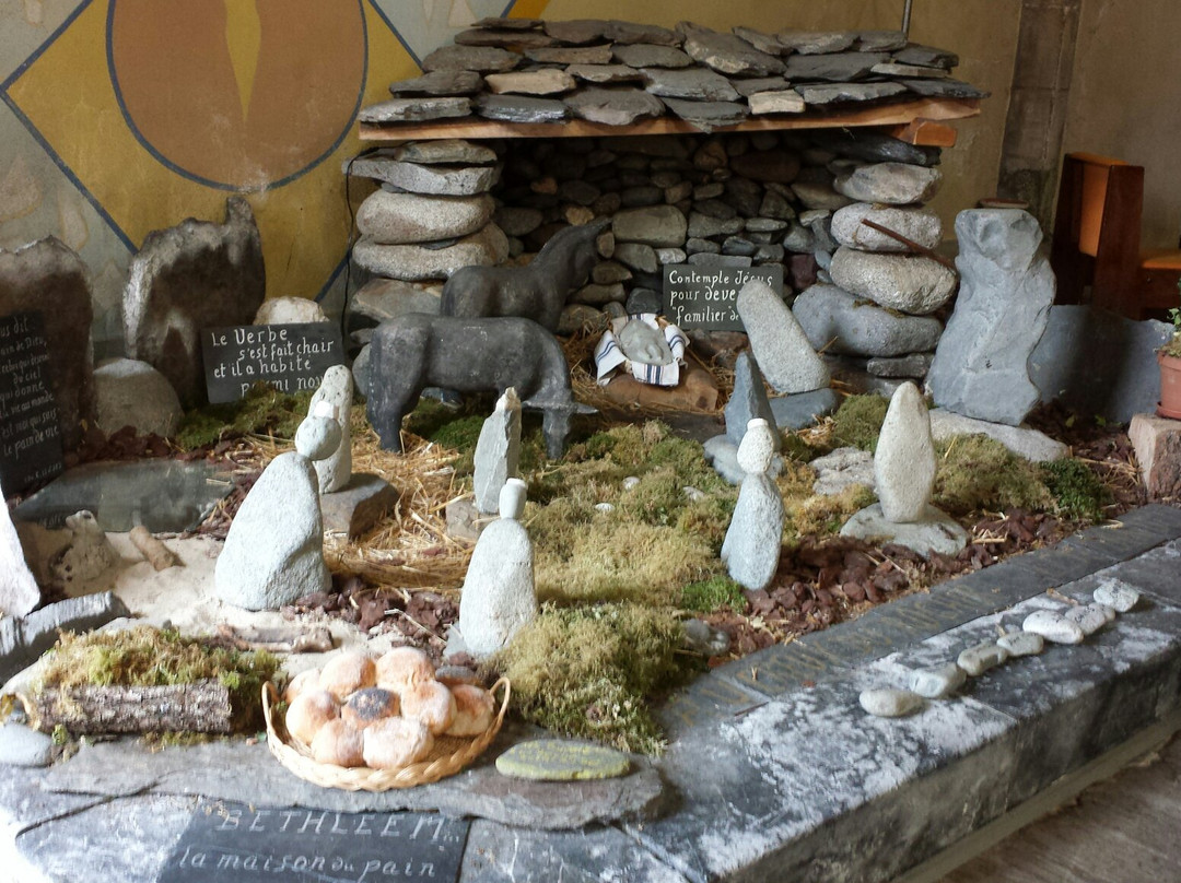 Chemin de Croix Et Creches  de L'eglise Notre Dame-Cauterets必去景点