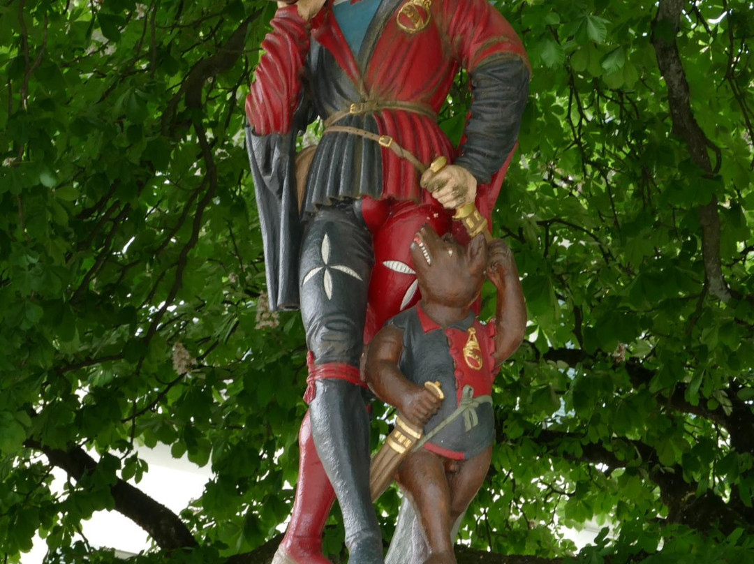 Laeuferbrunnen-伯尔尼必去景点