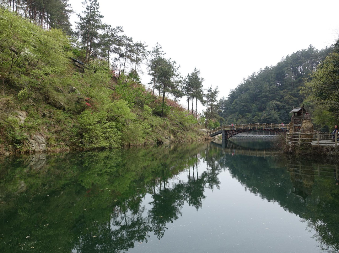 大悟县旅游景点-木兰清凉寨