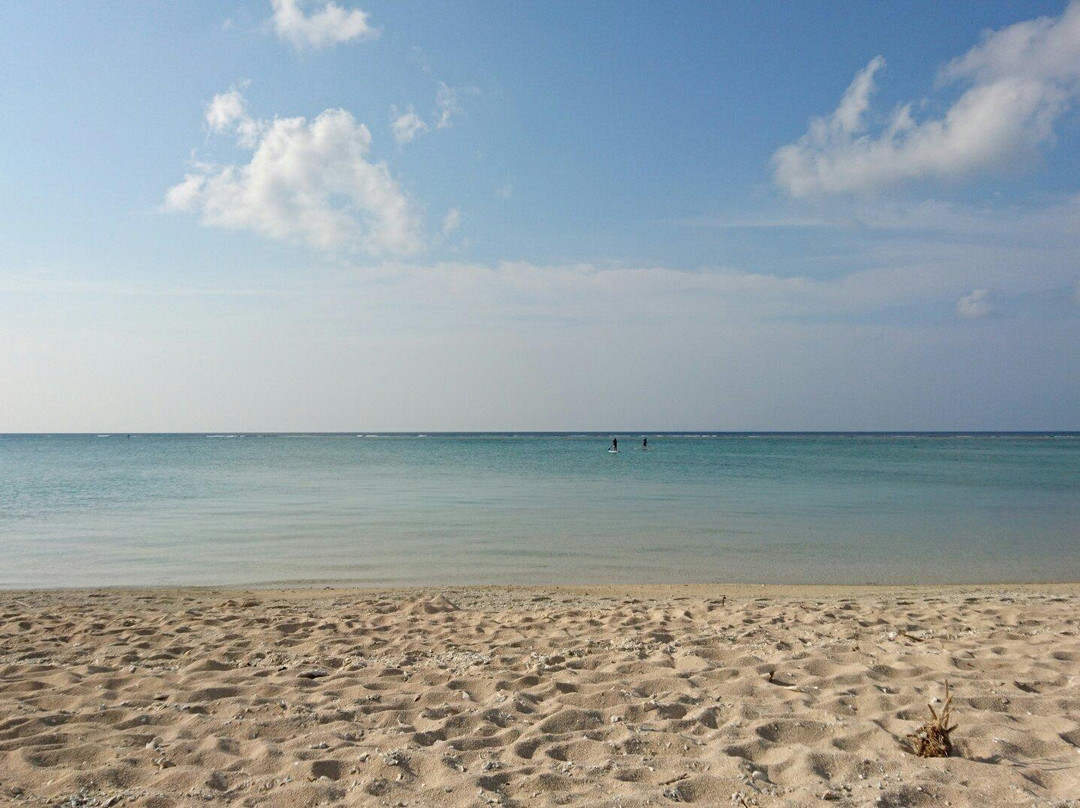 Yonamine Nagahama Beach景点图片