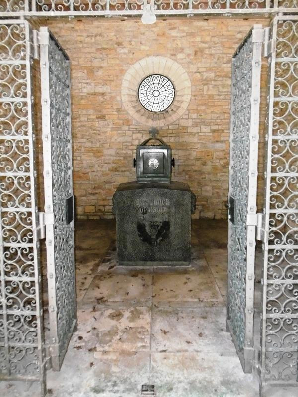 Deutscher Soldatenfriedhof  Hooglede景点图片