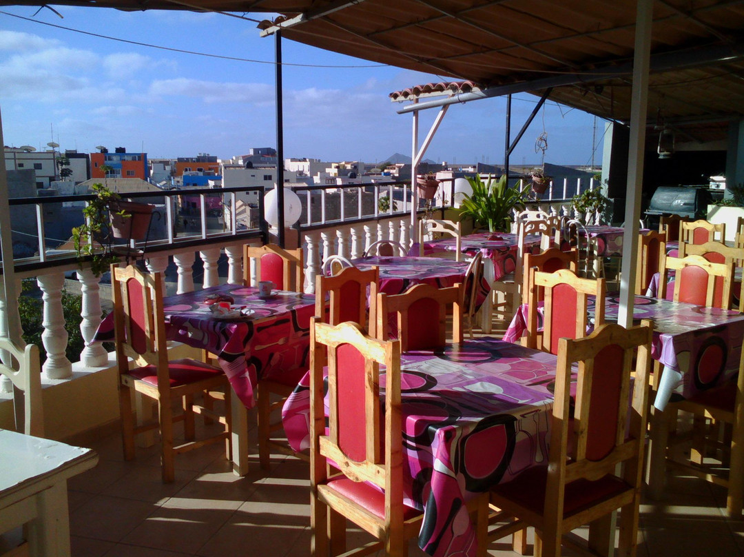 Guesthouse / Residencial Monte Sintinha