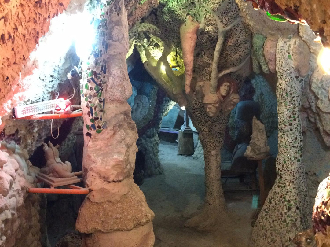 Vaziri Caved Museum景点图片