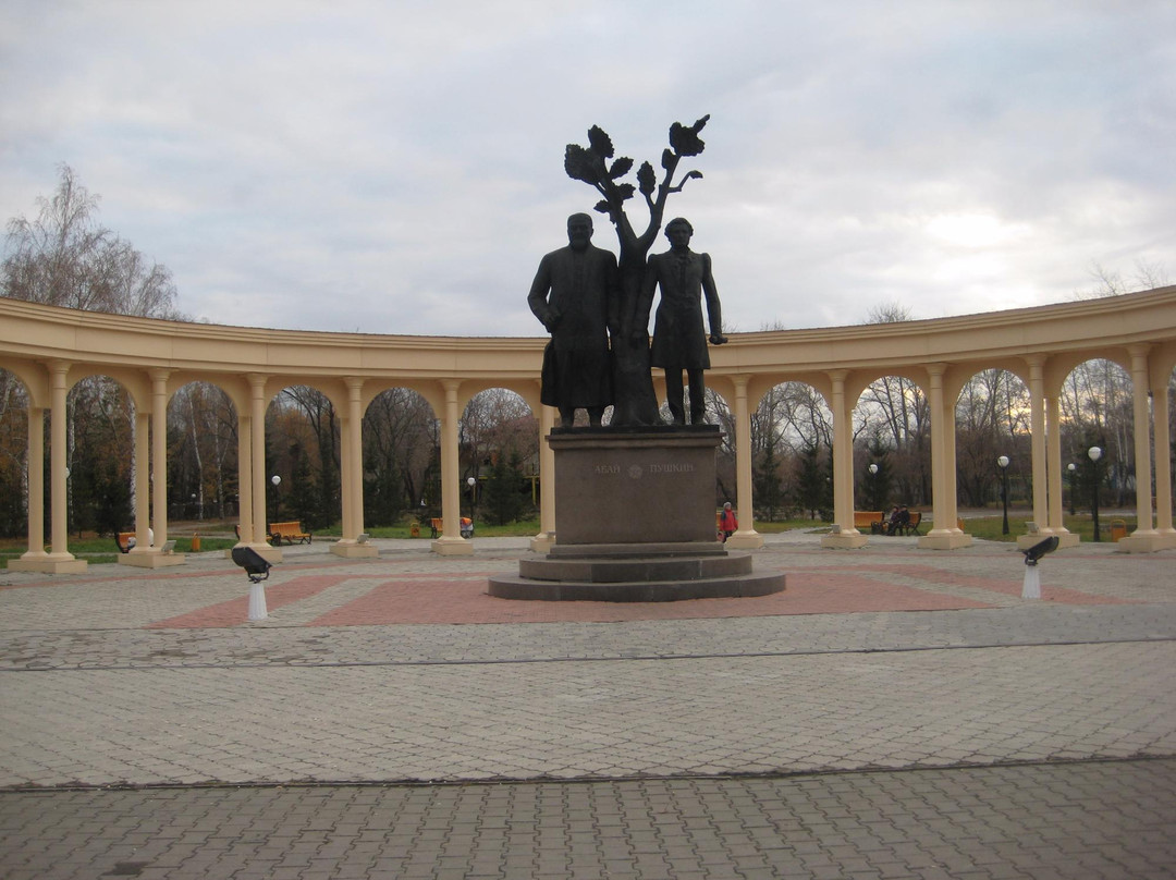 Monument to Pushkin and Abai-Petropavlovsk必去景点