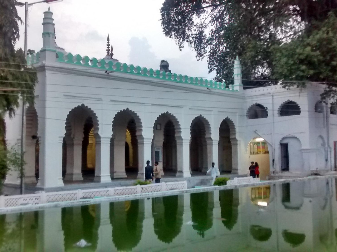 Dargah Baba Shah Muzafir景点图片