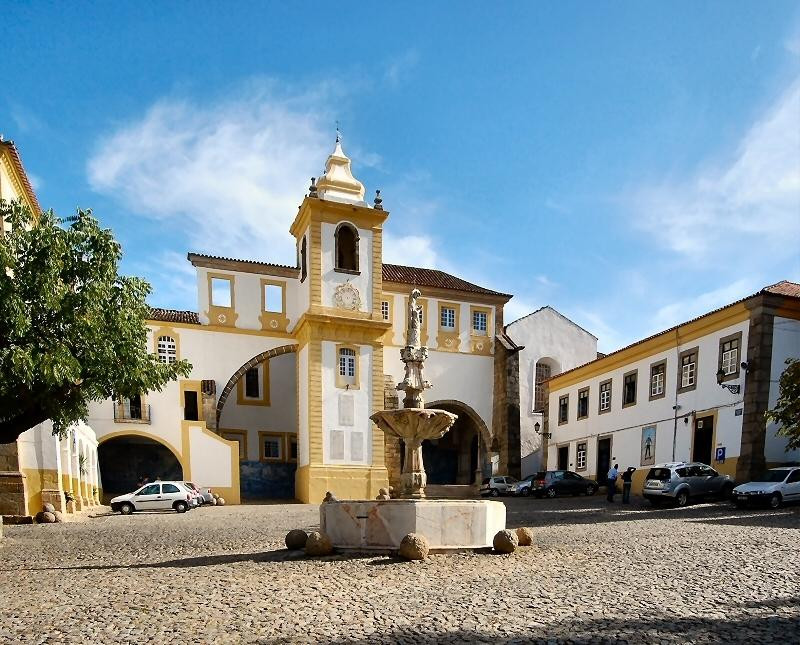 Igreja de São Bernardo - Compreendendo o Túmulo de D. Jorge de Melo景点图片