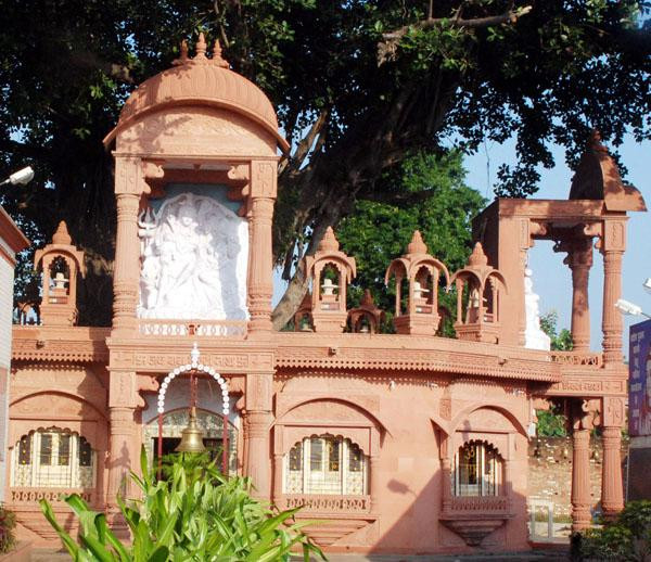 Trivati Nath Temple景点图片