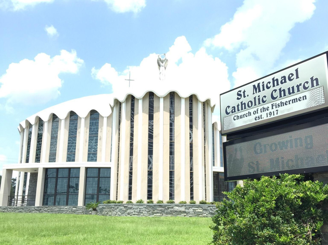 St. Michael Catholic Church景点图片
