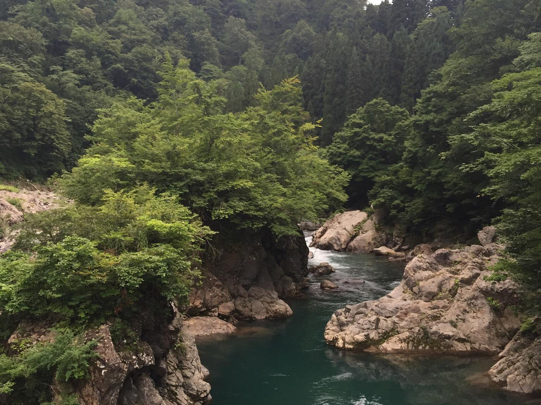 Mikura Bridge景点图片