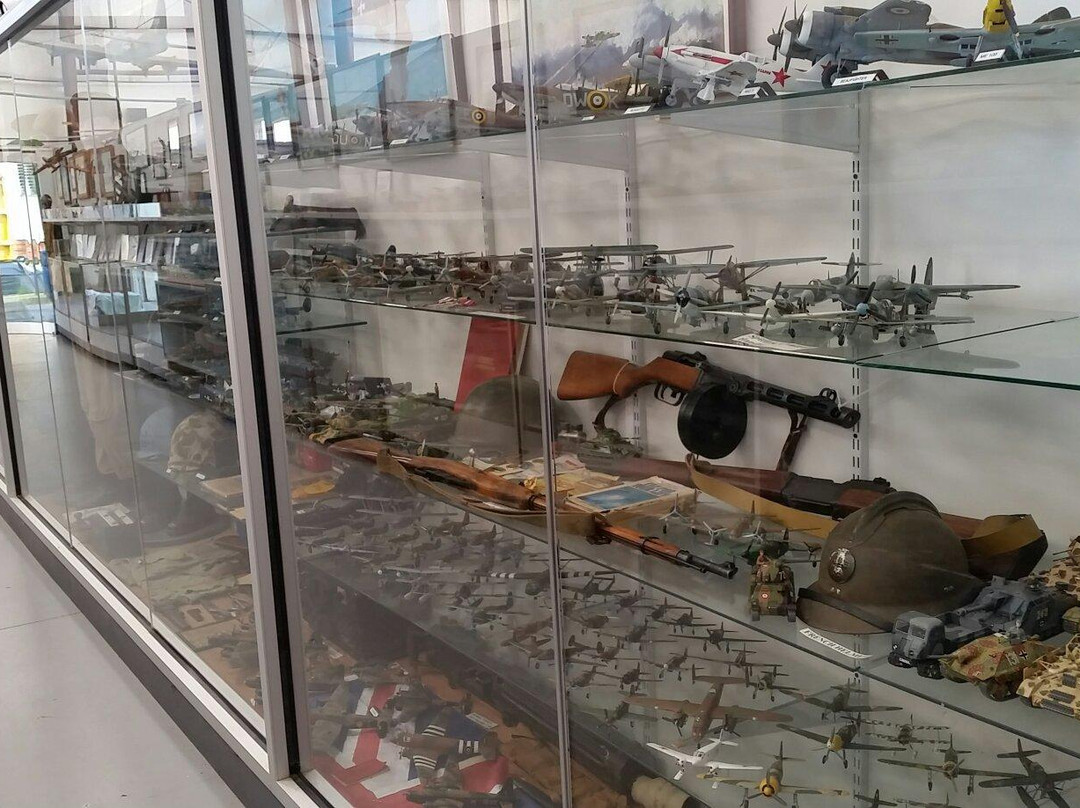 Commemorative Air Force Airbase Georgia-桃树市必去景点