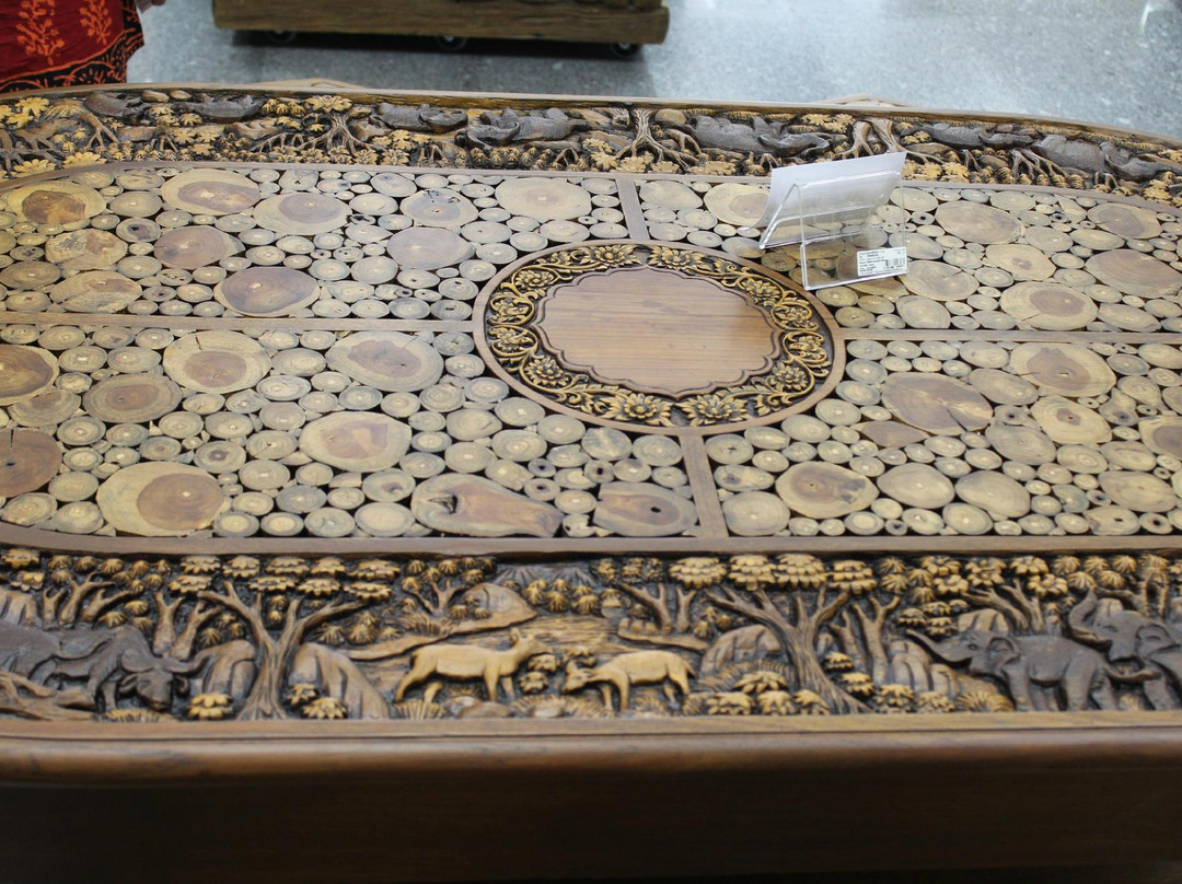 Royal Thai Handicraft Center Company景点图片