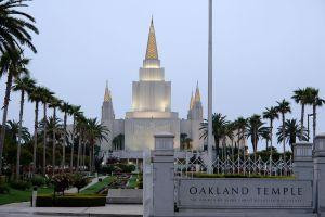 Oakland Temple Visitors' Center景点图片