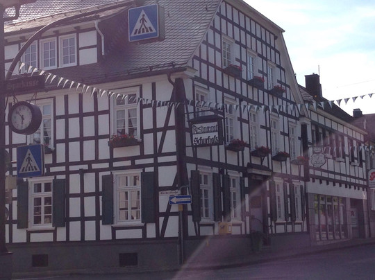 Drolshagen餐馆和美食-Restaurant Schurholz