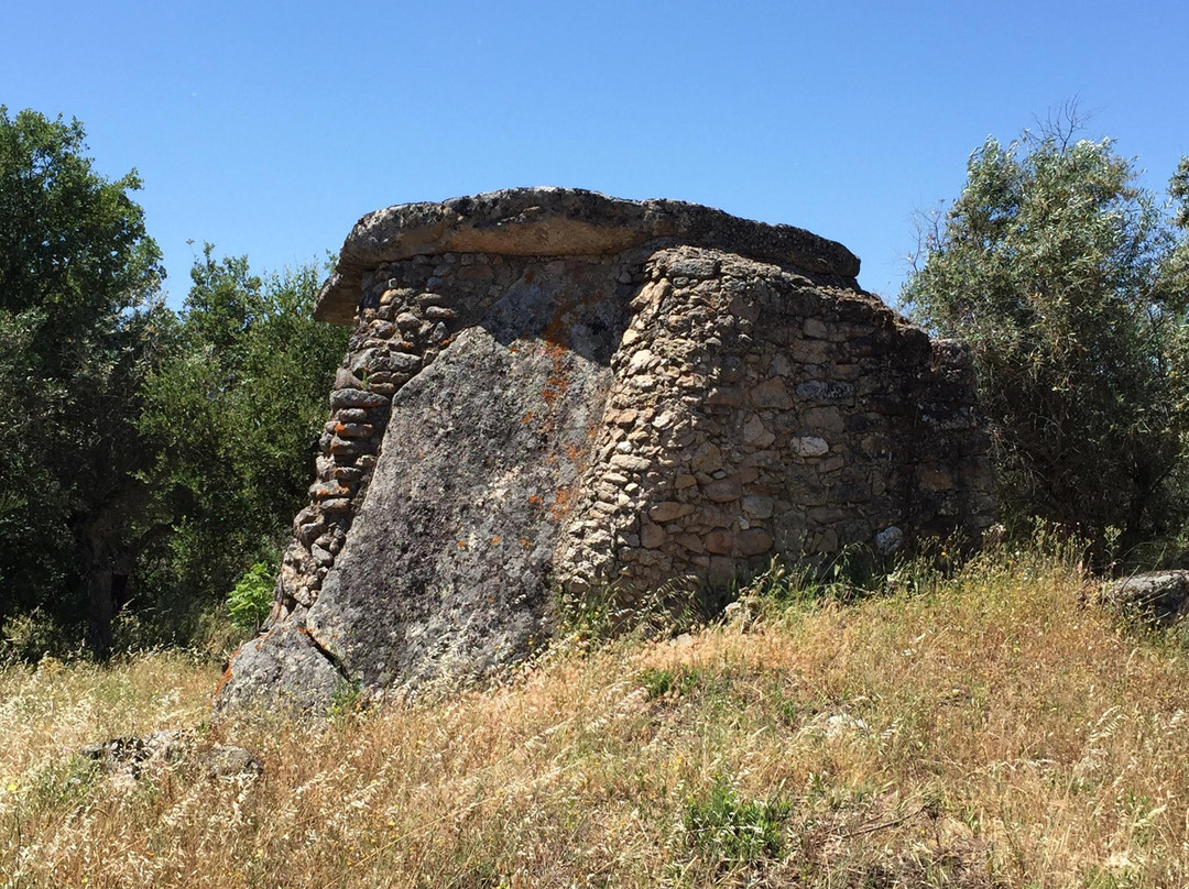 Anta dos Pombais-Castelo de Vide必去景点
