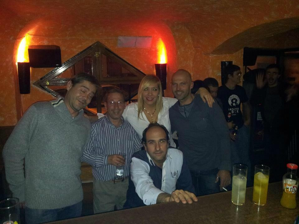 Pub Brujas景点图片