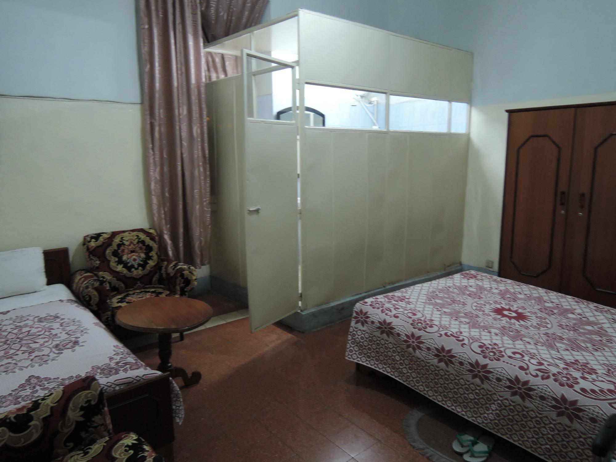 Africa Pension-客卧