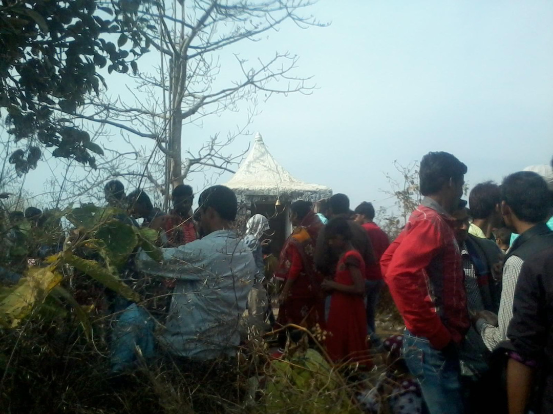 Dharni-Pahar Temple景点图片