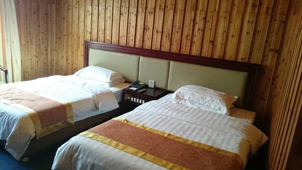 聚龙湾天然温泉度假村主图