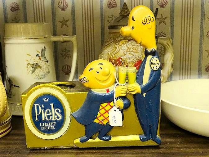 Timeless Treasures Antique Store-Southport必去景点