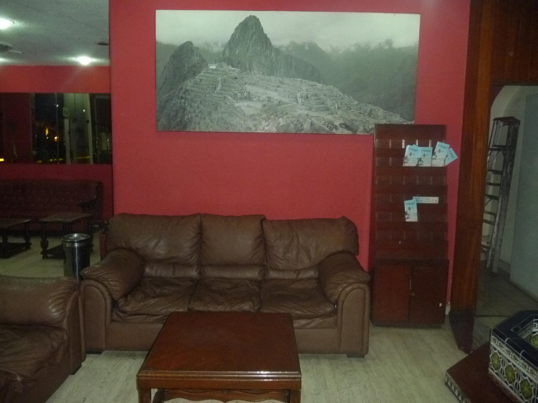 Hotel El Plaza主图